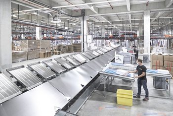 Arbeitsmarkttrends und Lagerfachkräftemangel in der Intralogistik: Automatisierung als Lösung
